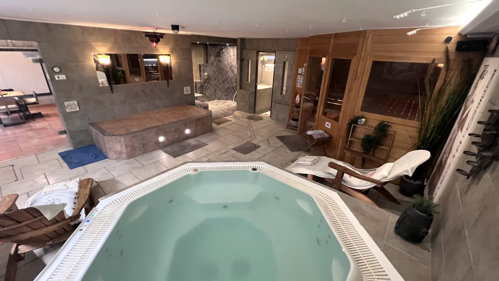 Wellnessbereich Marcel Bruckmanns Spa - Whirlpool